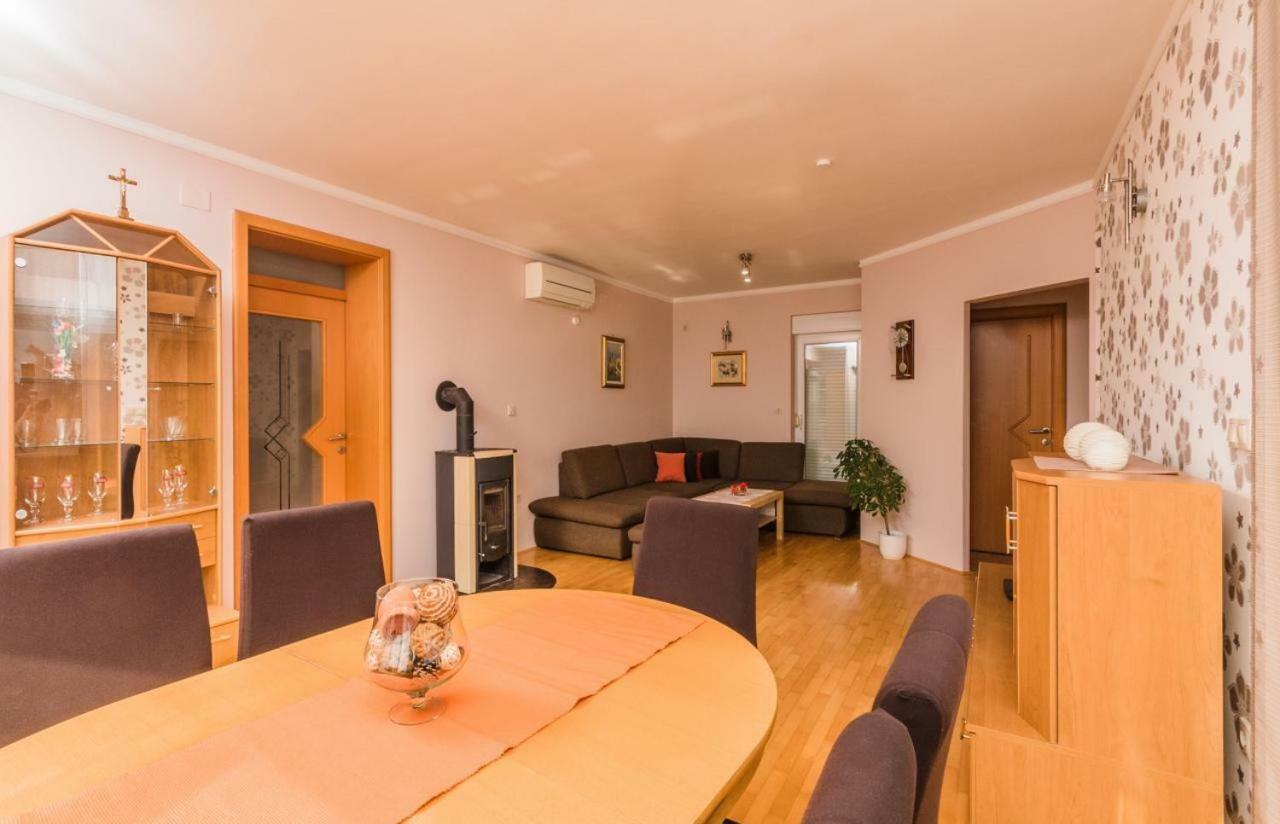 Apartman Klara Crikvenica Buitenkant foto